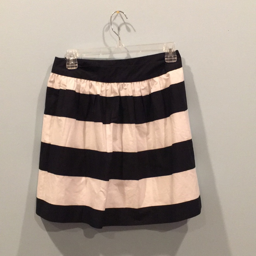 Banana republic navy and white striped skirt